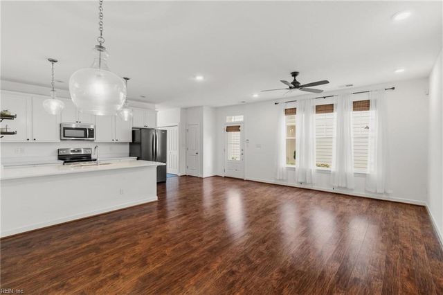 125 Mainsail LOOP, Yorktown, VA 23693