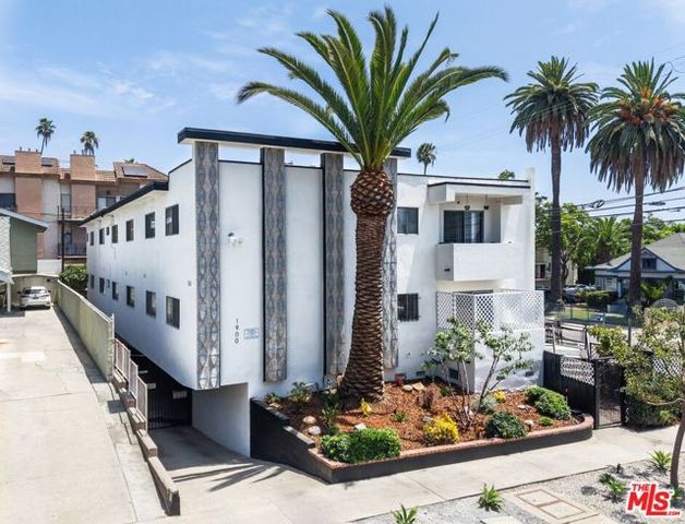 1900 Dracena Drive, Los Angeles, CA 90027