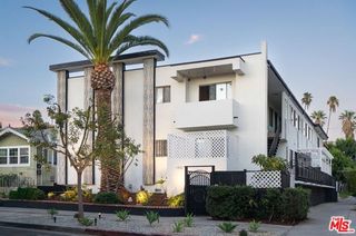 1900 Dracena Drive, Los Angeles, CA 90027