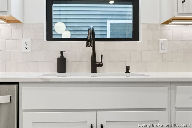 134 E Rock Lane, Clarksville, IN 47129