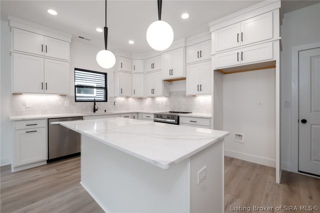 134 E Rock Lane, Clarksville, IN 47129