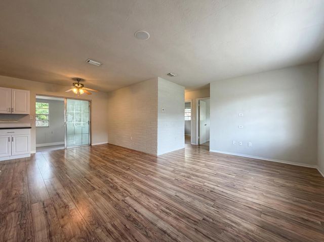 5921 SW 41st Street, West Park, FL 33023