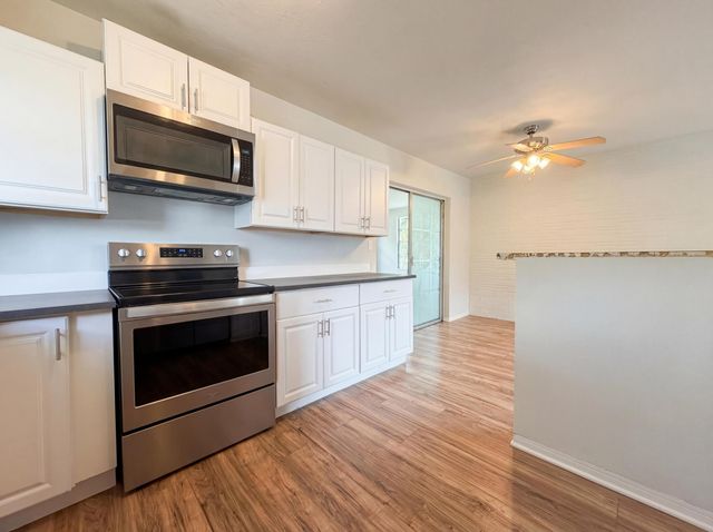 5921 SW 41st Street, West Park, FL 33023