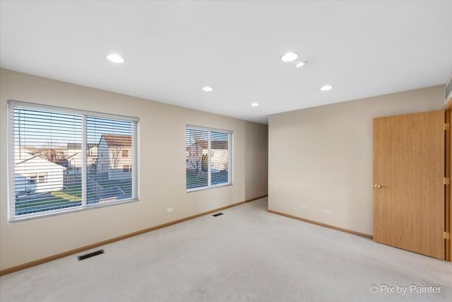 1065 Port Royal Road, Pingree Grove, IL 60140