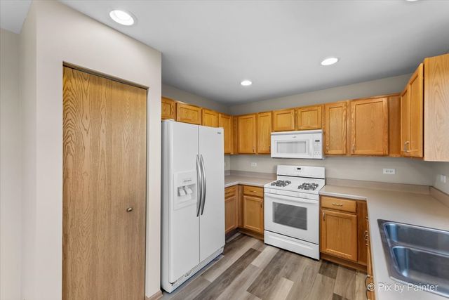 1065 Port Royal Road, Pingree Grove, IL 60140