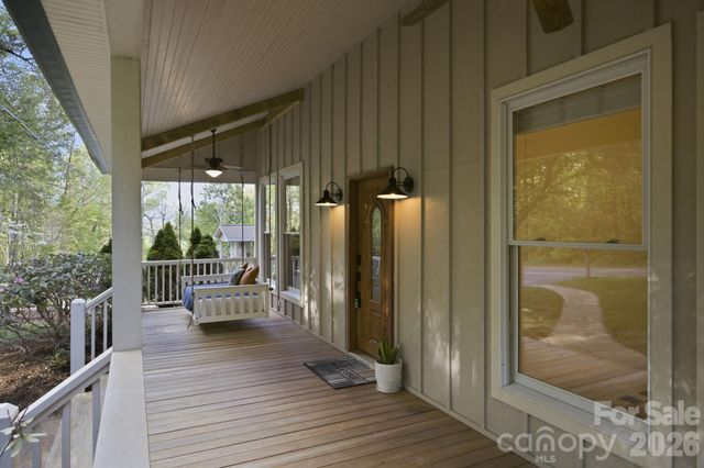 612 Christian Creek Road, Swannanoa, NC 28778