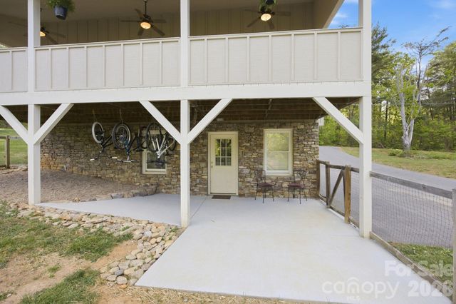 612 Christian Creek Road, Swannanoa, NC 28778