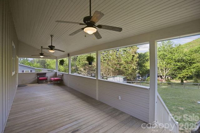612 Christian Creek Road, Swannanoa, NC 28778