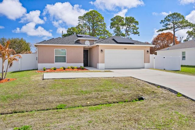 1741 SE Sandia Drive, Port St. Lucie, Port St Lucie, FL 34983