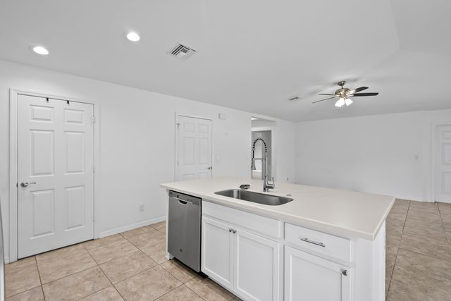 1741 SE Sandia Drive, Port St. Lucie, Port St Lucie, FL 34983