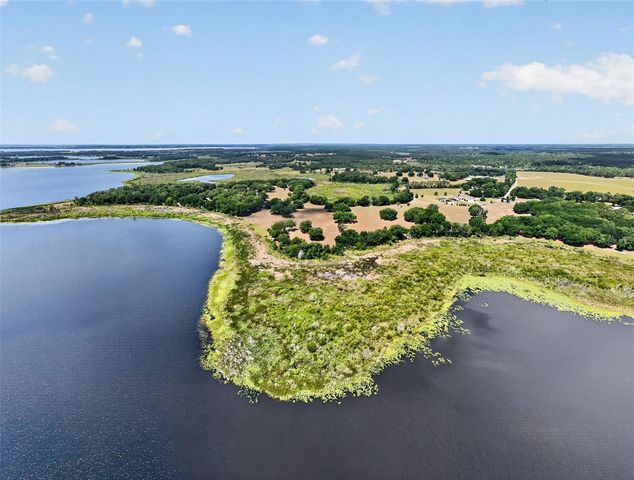 17269 SE 260TH AVENUE ROAD, Umatilla, FL 32784