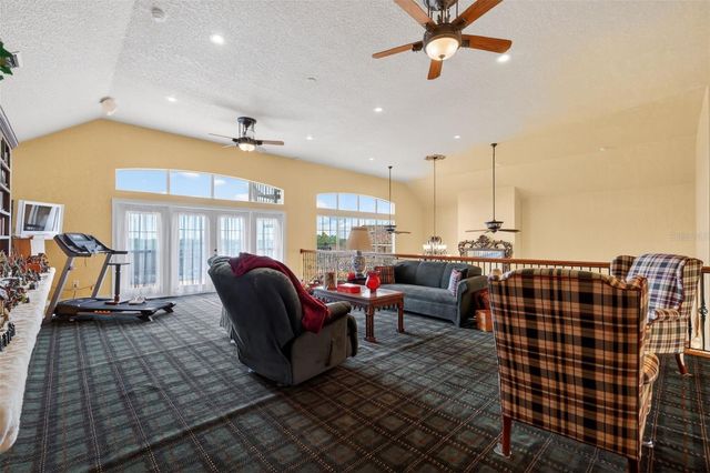 17269 SE 260TH AVENUE ROAD, Umatilla, FL 32784
