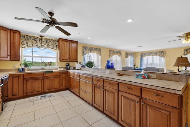 17269 SE 260TH AVENUE ROAD, Umatilla, FL 32784