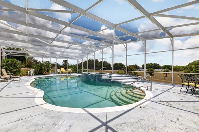 17269 SE 260TH AVENUE ROAD, Umatilla, FL 32784