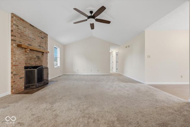 915 Oak Park Drive, Shelbyville, IN 46176
