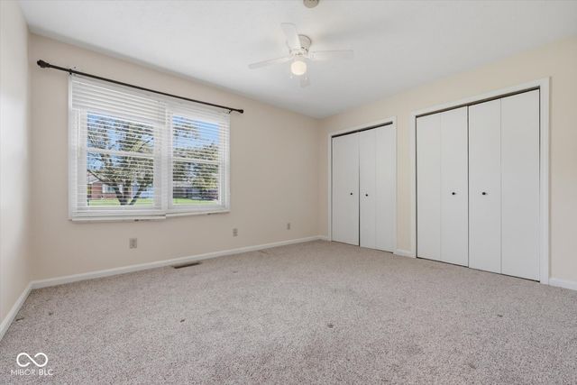 915 Oak Park Drive, Shelbyville, IN 46176