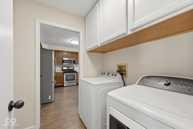 915 Oak Park Drive, Shelbyville, IN 46176
