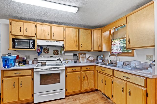 200 Louisiana Street Street, Honea Path, SC 29654