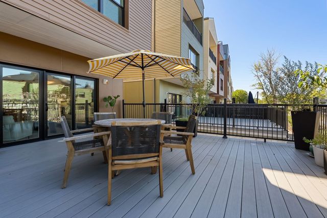 125 Hyde Park Ave A, Boston, MA 02130