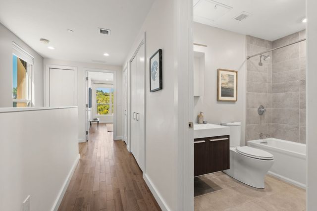 125 Hyde Park Ave A, Boston, MA 02130