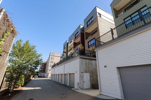 125 Hyde Park Ave A, Boston, MA 02130