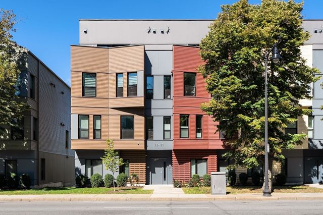 125 Hyde Park Ave A, Boston, MA 02130