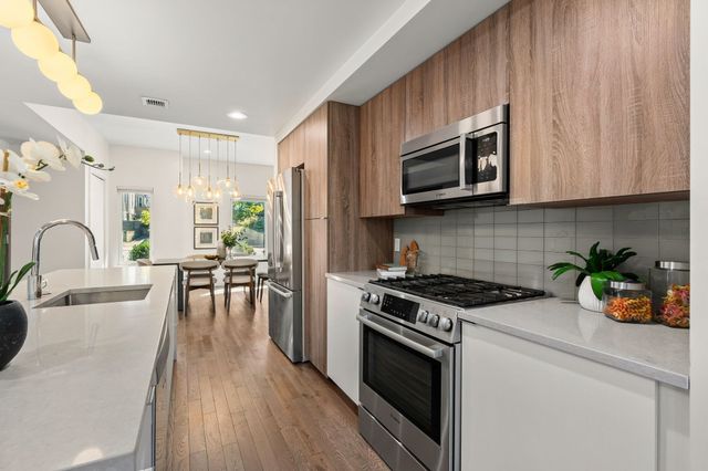 125 Hyde Park Ave A, Boston, MA 02130
