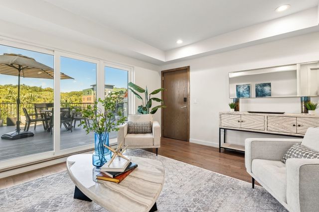 125 Hyde Park Ave A, Boston, MA 02130