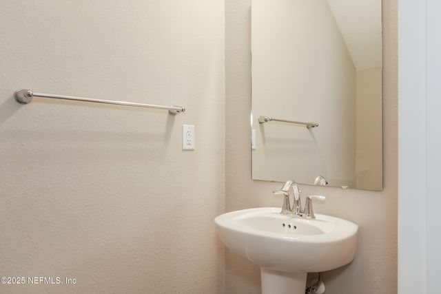 7419 PALM HILLS Drive, Jacksonville, FL 32244