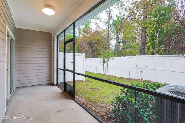 7419 PALM HILLS Drive, Jacksonville, FL 32244