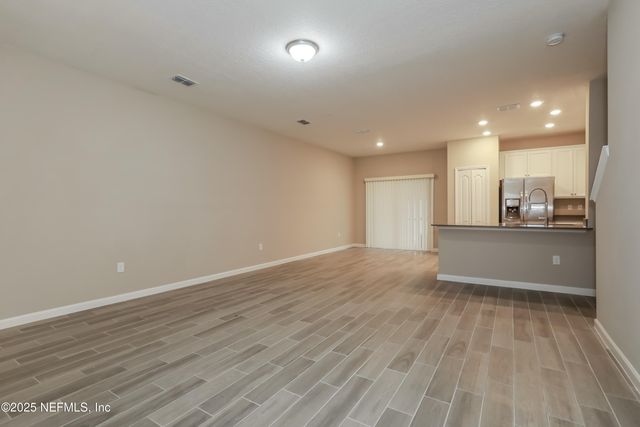 7419 PALM HILLS Drive, Jacksonville, FL 32244