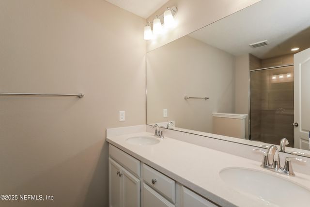 7419 PALM HILLS Drive, Jacksonville, FL 32244