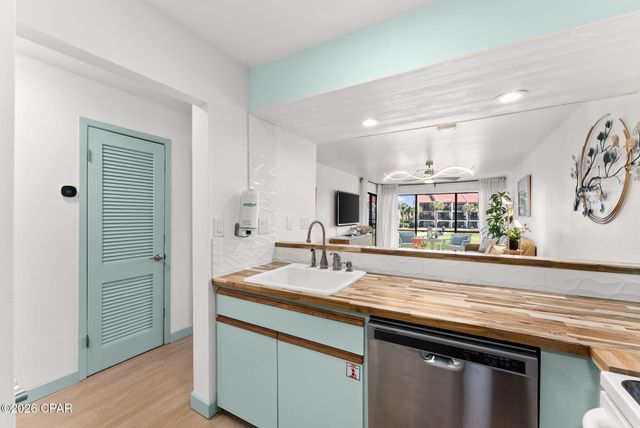 520 N Richard Jackson Boulevard 411, Panama City Beach, FL 32407