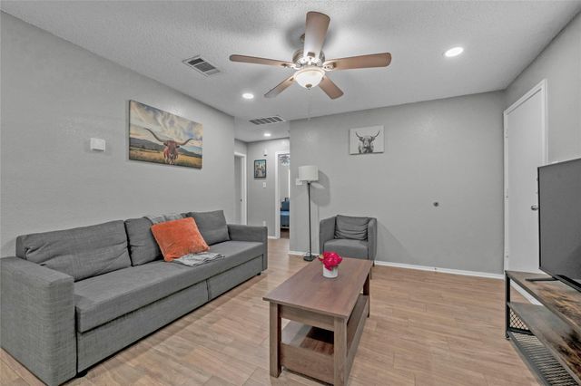 1507 Hollow Tree BLVD, Round Rock, TX 78681