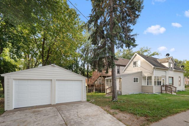 3901 Clinton Avenue, Minneapolis, MN 55409