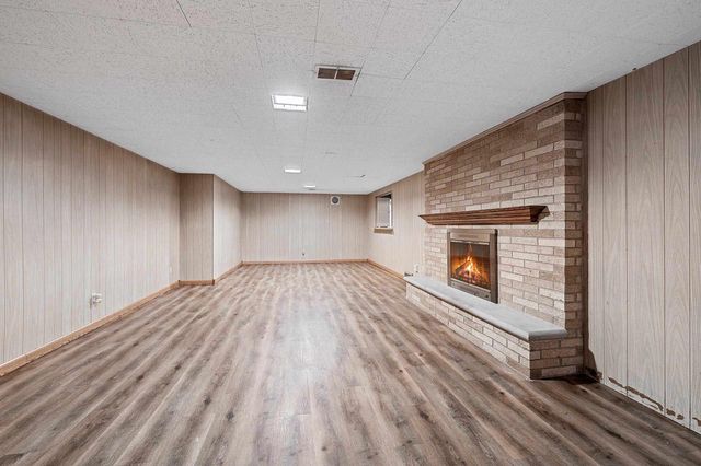140 HELENE COURT, Green Bay, WI 54301