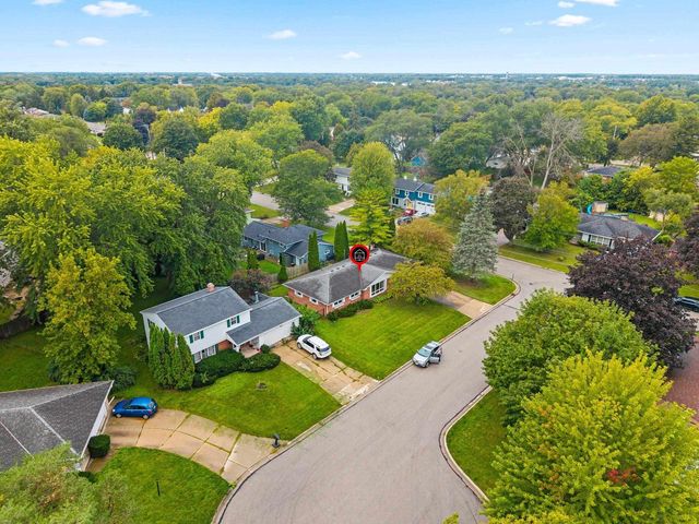 140 HELENE COURT, Green Bay, WI 54301