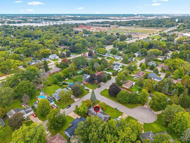 140 HELENE COURT, Green Bay, WI 54301