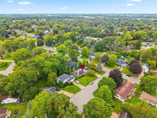 140 HELENE COURT, Green Bay, WI 54301