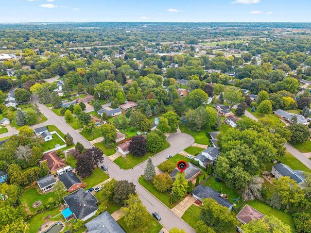 140 HELENE COURT, Green Bay, WI 54301