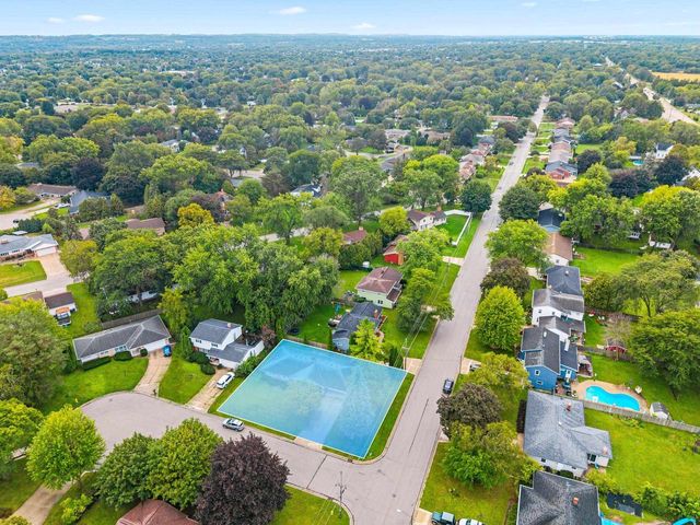 140 HELENE COURT, Green Bay, WI 54301