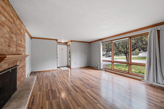 140 HELENE COURT, Green Bay, WI 54301