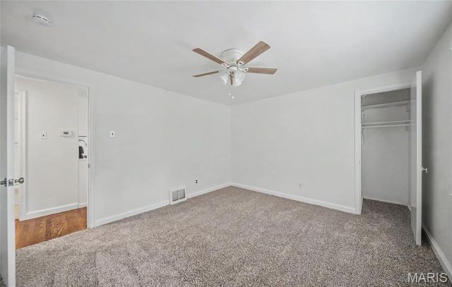 9425 Ridge Avenue, St Louis, MO 63114