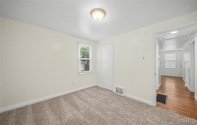 9425 Ridge Avenue, St Louis, MO 63114