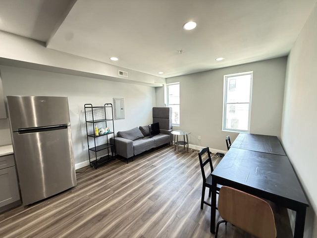 2128 N 9TH ST, Philadelphia, PA 19122
