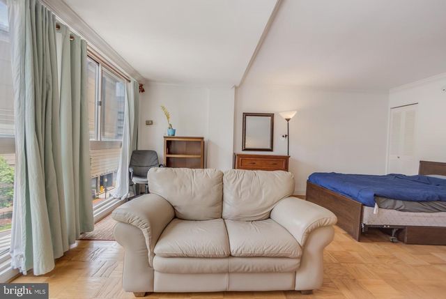 922 24TH ST NW #415, Washington, DC 20037