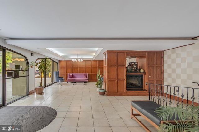 922 24TH ST NW #415, Washington, DC 20037