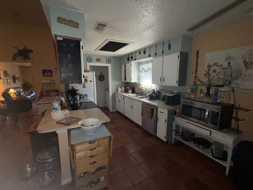 420 Allencrest Drive, White Settlement, TX 76108 — photo 5