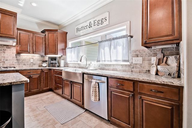 404 Grandview Drive, Prairie Grove, AR 72753