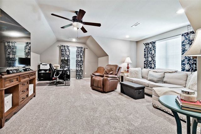 404 Grandview Drive, Prairie Grove, AR 72753
